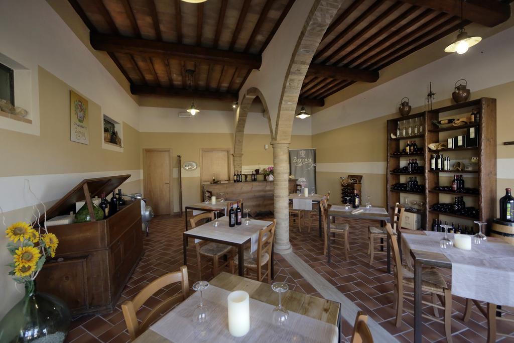 Agriturismo Bagnaia San Quirico dʼOrcia Exterior foto